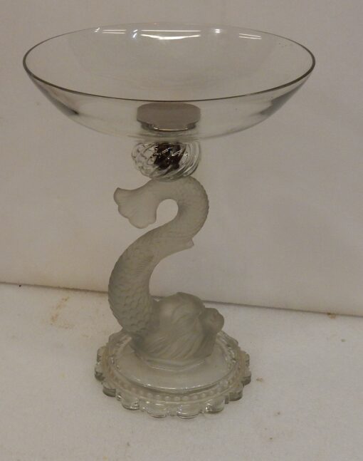 1950' A Dolphins Cup Model Baccarat Molded