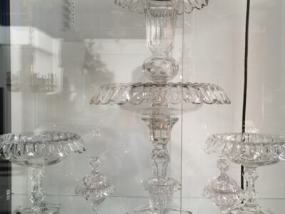 1880 'Center Table and its 12 Pieces Cristal Royal Factory Val St Lambert