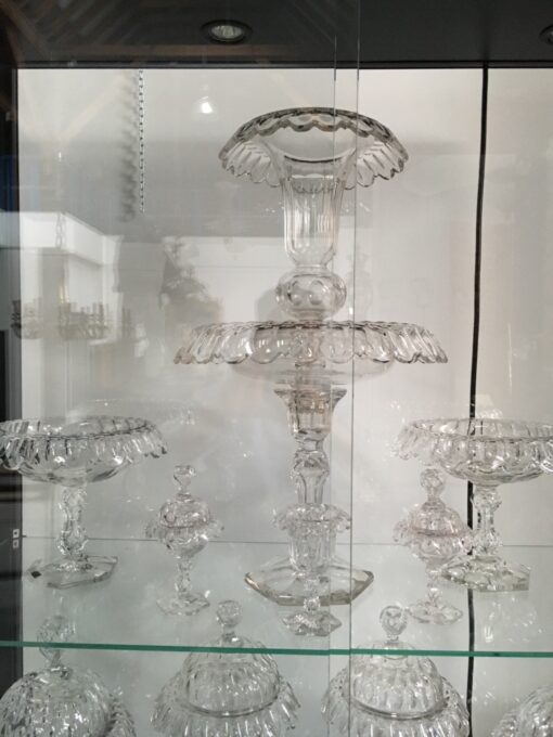 1880 'Center Table and its 12 Pieces Cristal Royal Factory Val St Lambert