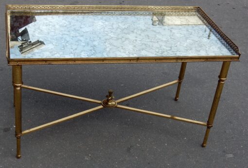 1970' Table Basse en Bronze Avec Entretoise Maison Baguès Avec Plateau Miroir Oxydé 90 X 45 cm