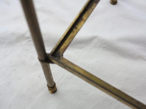 1970' Etagere ou Bibus en bronze  Maison Bagués et 2 plateaux gainés de cuir noir motifs grecs – Image 2
