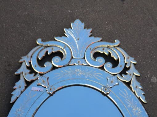 1880 Miroir Venise Ovale avec Fronton – Image 3