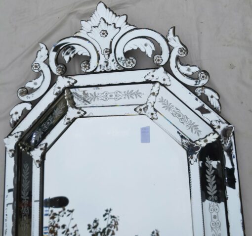 Miroir Venise Octogonal à Fronton Tain Mercure avec Fleurs Gravées – Image 6