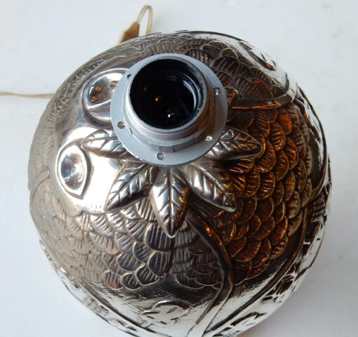 1950/70  Lampe Ananas Décor Animaux Métal Argenté – Image 2