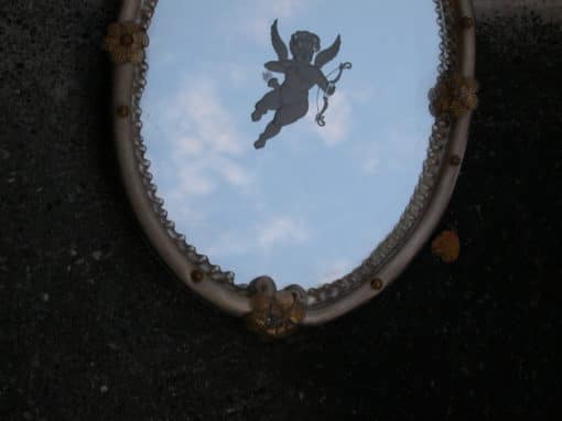 Venitian mirror with Cupidon - Image 3