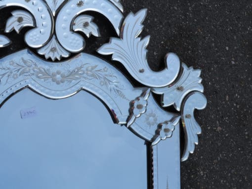 1900' Venitian Mirror Style LXIV  117 X 77 cm - Image 7