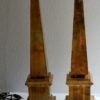 1970' Paire de Lampes Obelisques en Laiton Style Maison Jansen – Image 3