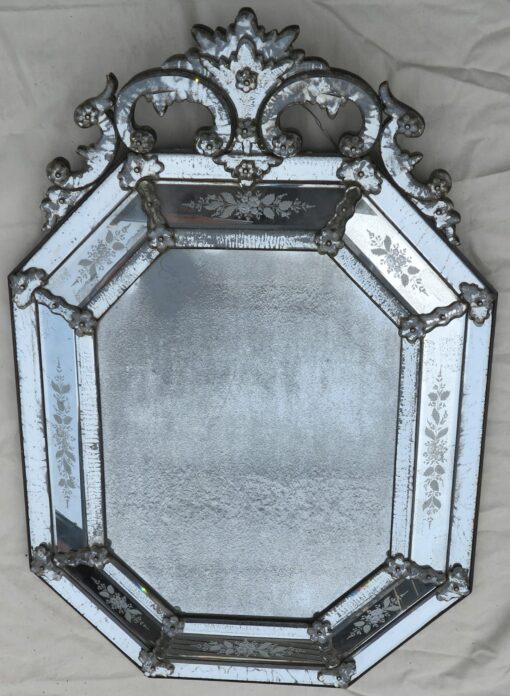 1880' Mirror Venice Octagonal Has Front Wall Silvering Mercury Oxyded - Image 3