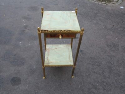 1950/70' End of sofa or pedestal with tops in onyx 35X35X H 70 cm