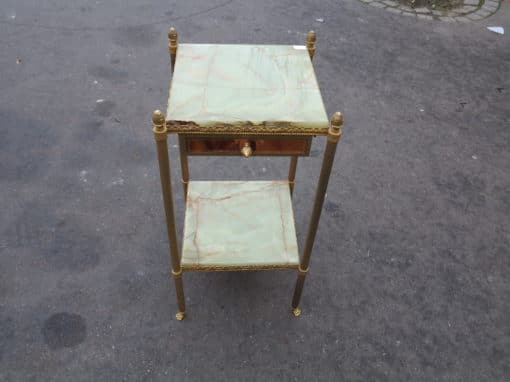 1950/70' End of sofa or pedestal with tops in onyx 35X35X H 70 cm