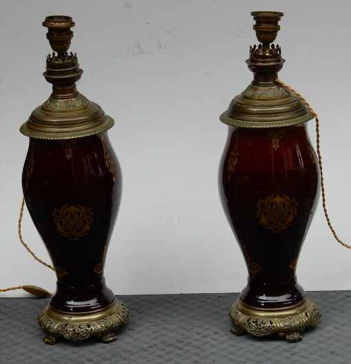 1880/1900 N3 lamps Pair of ceramic and bronze