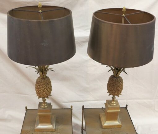 Pair of lamps pineapple of style Charles
