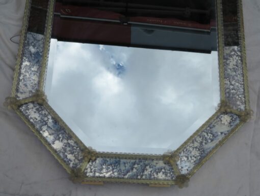 Miroir octogonal Veronése avec parecloses en miroir vieilli et oxydés – Image 4