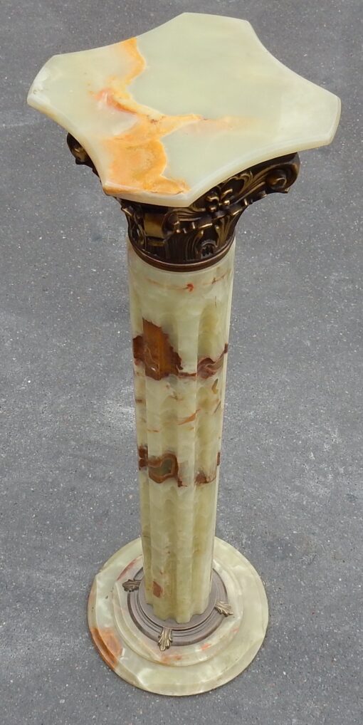1970 'Onyx Column And Gilded Bronze Corynthian Style - Image 2