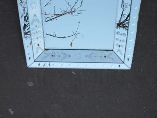 1950' Miroir venise rectangulaire à fleurs et bulles 81 x 62 cm – Image 5