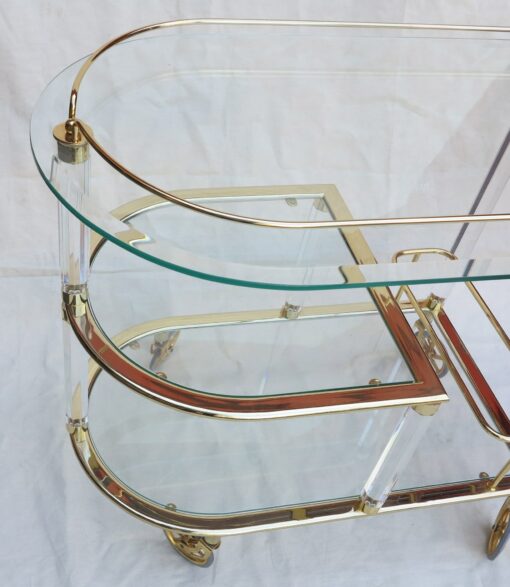 70' Golden metal and lucite  troll rolling bar in the style of Maison Roméo - Image 4