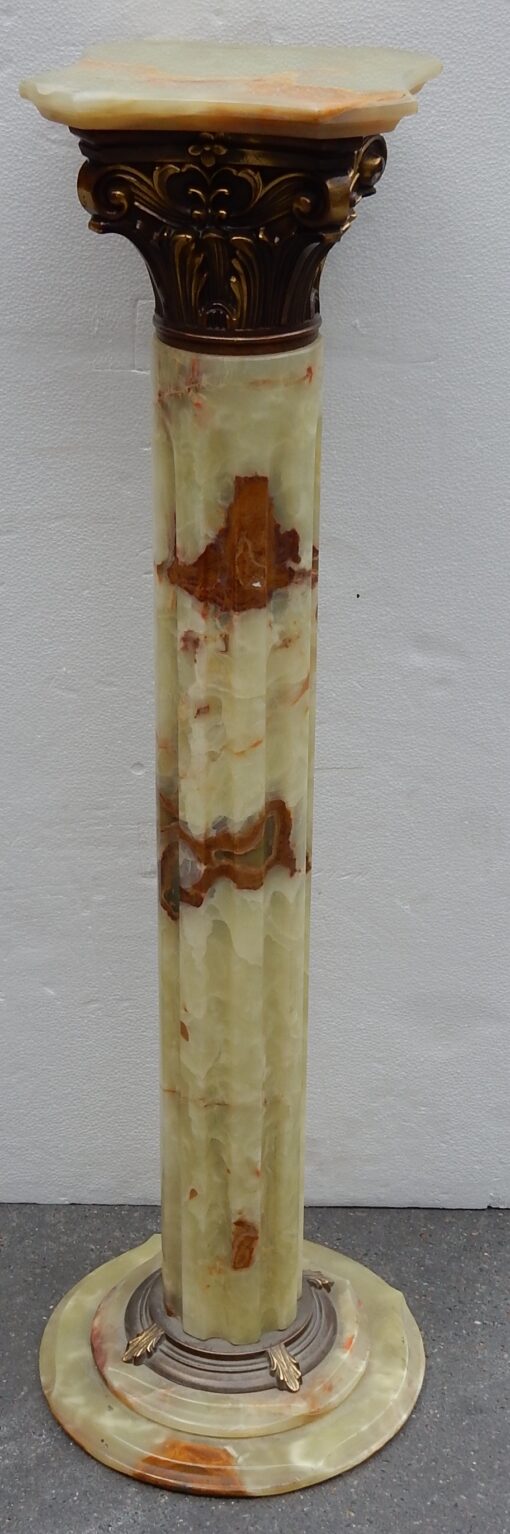 1970 'Onyx Column And Gilded Bronze Corynthian Style - Image 6