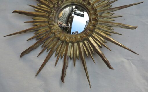 Miroir soleil convexe cadre bois doré feuilles d or 78 cm de diamétre – Image 4