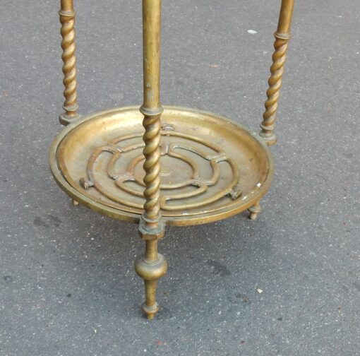 1880/1900 Porte Parapluie en Laiton Provenance Palace – Image 6