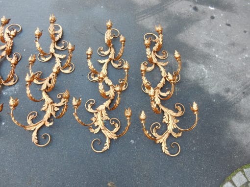 1970' 2 Paires d'Appliques Fer Doré Fleurs et Feuillage à 8 Ampoules – Image 4