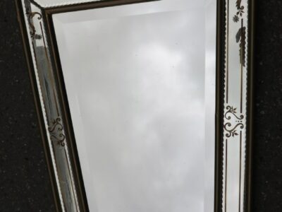 Romantic églomisé mirror