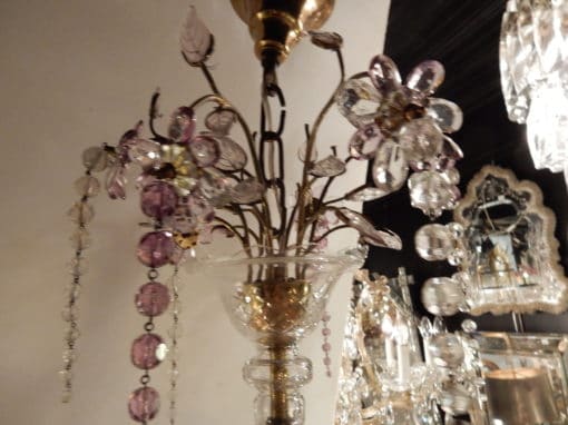 1970' Lustre en Laiton Doré Style Maison Bagués Feuilles en Verre Colorés – Image 7