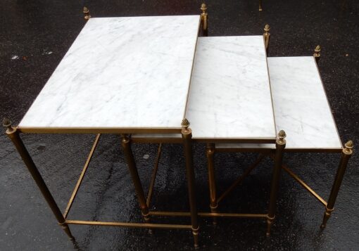 1970' Nested Side Tables Maison Baguès, With 3 Marble Trays, Fluted Feet and Pine Cone Tops - Image 3