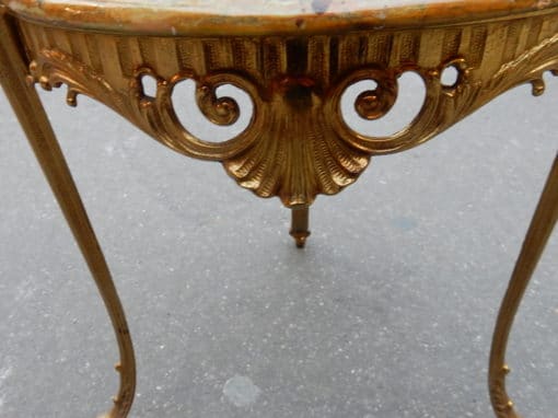 1970' Paire de Sellettes en Bronze Doré Style LXV Plateaux Onyx – Image 3