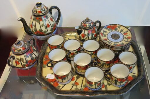 Service has tea Japan 10 cups