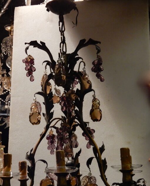 1970' Lustre Cage en Laiton Doré Style Maison Baguès Feuilles et Fruits en Verre Colorés – Image 6