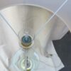 1970' Lampadaire avec Tablette en Laiton Style Maison Malaber – Image 5