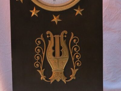 1795' Pendule Époque Directoire en Bronze Double Patine à l'Ouroboros