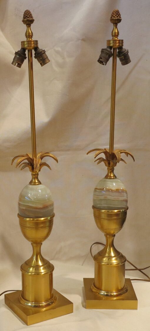 Pair of lamps style Charles with egg in onyx