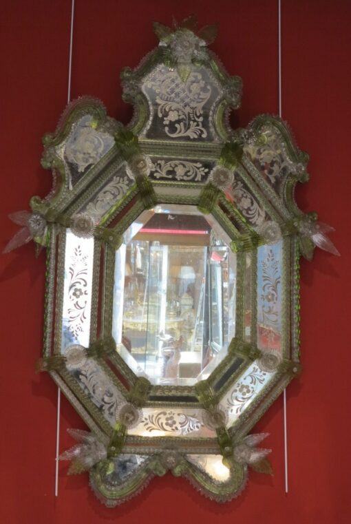 Mirror of green Murano 19 éme