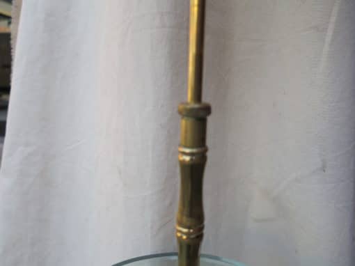 1970' Lampadaire avec Tablette en Laiton Style Maison Malaber – Image 6