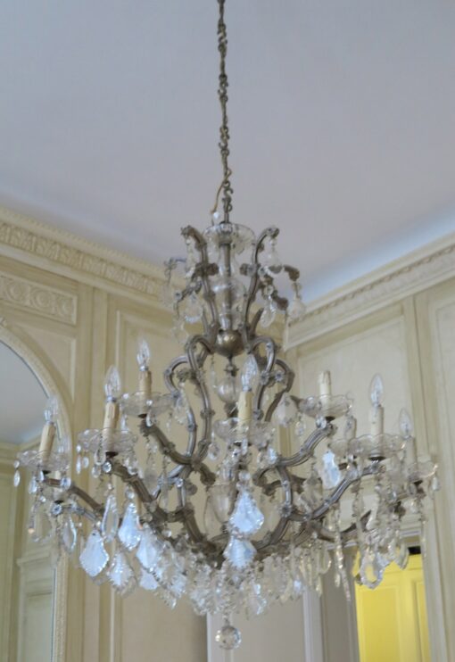 Chandelier cage10 arms and 16 lights