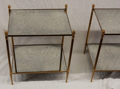 1950/70' Paire De Bouts De Canapé Rectangulaires Maison Baguès Laiton et Bronze Plateaux Miroirs Oxydés Vieillis et Avec Embouts Bourgeons 47X 37 cm – Image 2
