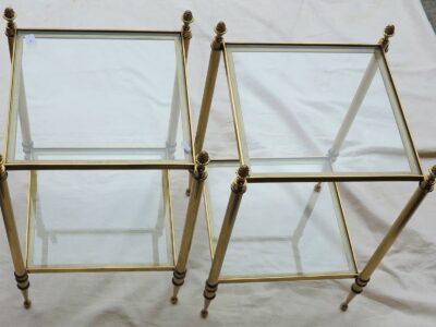 Pair  of end of sofa square Maison Bagués with tops in glass with apple pin