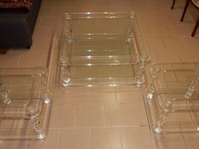 1970' Table Basse en Altuglas, ROMEO  Taille 1m00 X 1m00 + 2 Bouts de Canapés