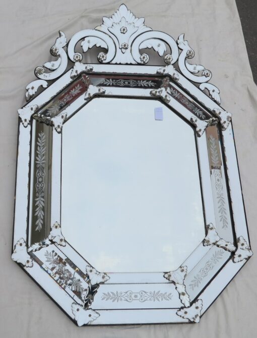 Miroir Venise Octogonal à Fronton Tain Mercure avec Fleurs Gravées – Image 2