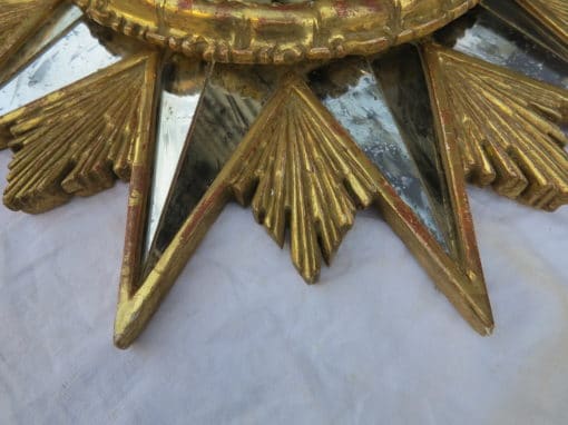 Miroir en étoile,bois doré et miroir oxydé – Image 5