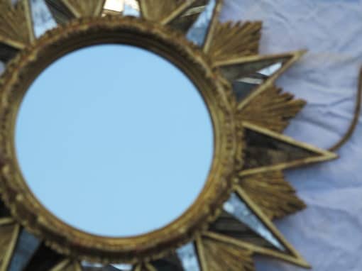 Miroir en étoile,bois doré et miroir oxydé – Image 4