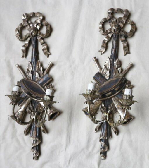 1950/70 Pair of sconces  silvered wood  has the music instruments drum and trumpets - Image 2