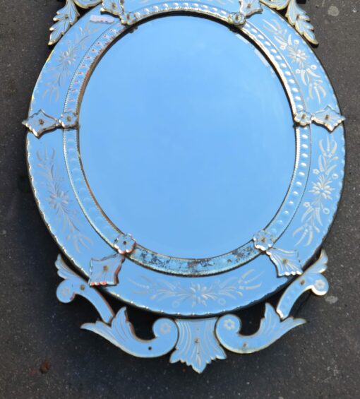 1880 Miroir Venise Ovale avec Fronton – Image 2