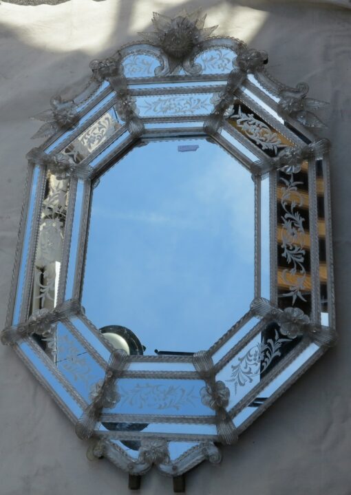 1950' Mirror Octagonal Style Véronèse Parecloses With High and Low Crown