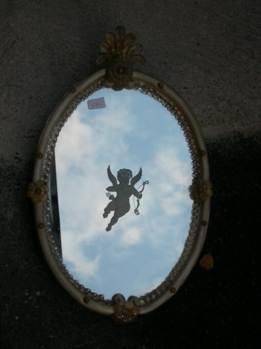 Venitian mirror with Cupidon