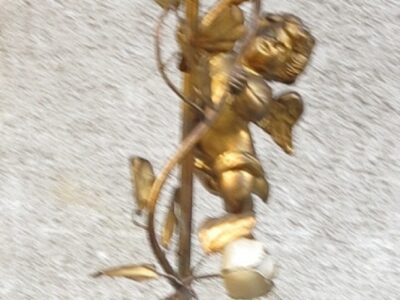 Florentine lamppost to the angels