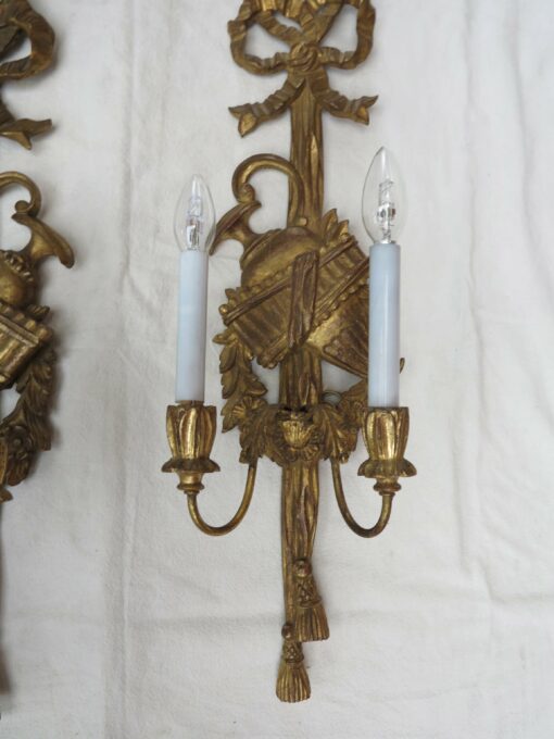 Pair of sconces to the golden wood and golden iron has the waterpot - Image 3
