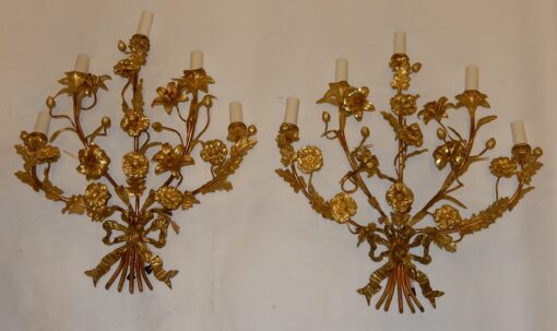 1880' Paire d'Appliques en Bronze Doré à Décor Floral 5 Bras de Lumière