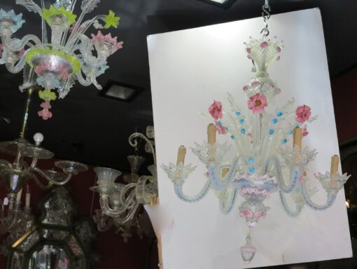 1950' Lustre Murano à 6 Lumières en Verre Bleu Opalescent et Pâte de Verre Rose – Image 2